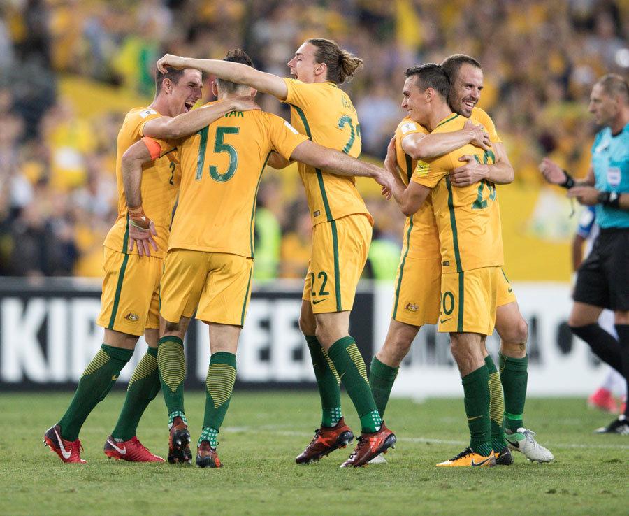 热那亚vs维罗纳：马利诺夫斯基、洛伦佐-科隆博首发，加利亚尔迪尼、焦瓦内出战