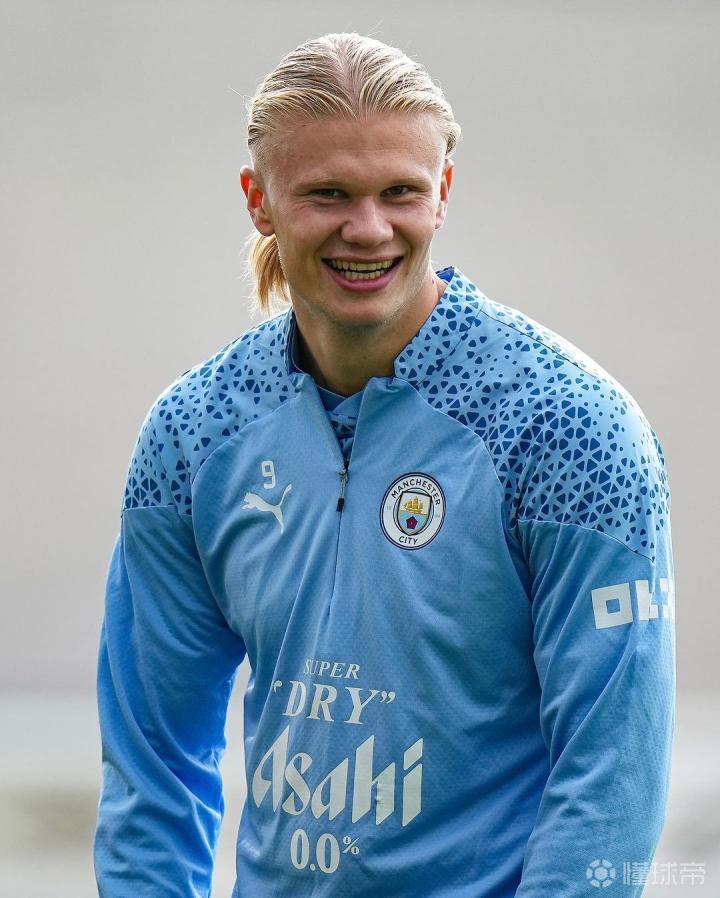 篮球勇士球员三分纪录被打破，全场致敬