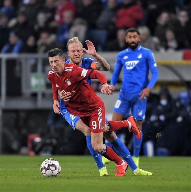 德甲半场：莱默尔破门，纳尔泰进球被吹，拜仁1-0斯图加特（德甲半场战报：莱默尔建功，纳尔泰破门无效，拜仁1-0领先斯图加特）