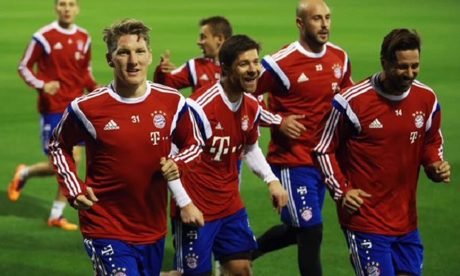 媒体人：著名国脚想帮助去世球迷家属，潘家人只想让戴琳还钱（媒体人称：知名国脚欲援助去世球迷家属，潘家人只要求戴琳还款）